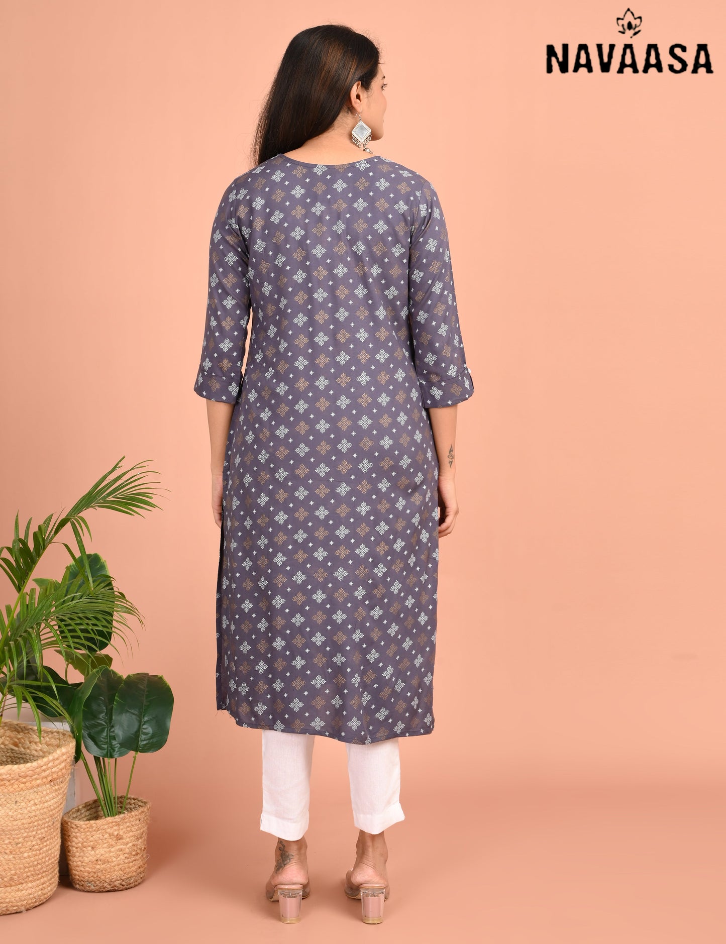 NAVAASA | 947 | ROUND NECK