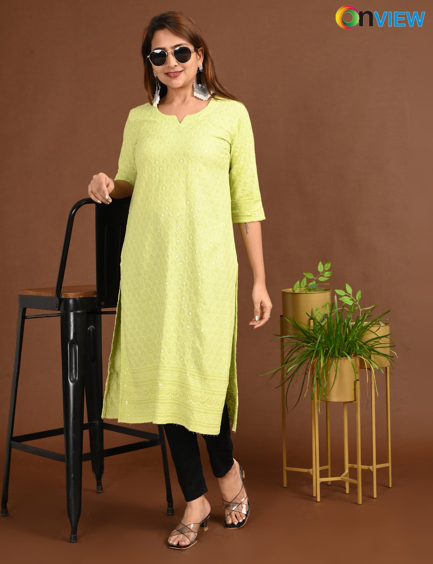 ONVIEW | 1746 | CHIKANKARI DESIGN NECK